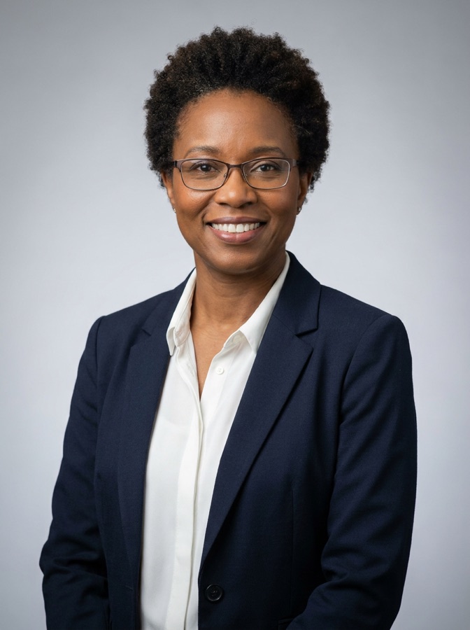 Laura Jiménez, permit coordinator at Evergreen Installation